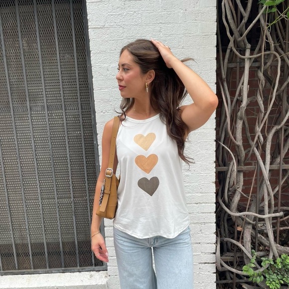 Bohemian White tank top with brown hearts sz M - Picture 1 of 4
